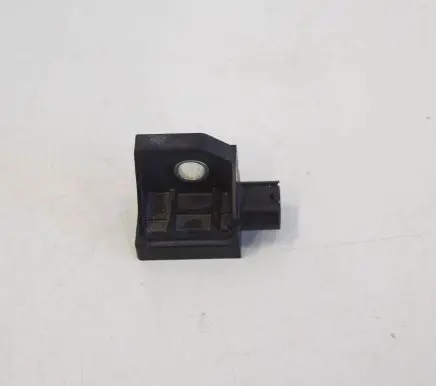 Mitsubishi L200 Airbag deployment crash/impact sensor 8651A069 W002T12972