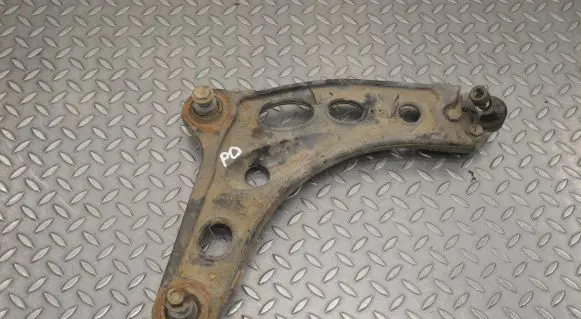 Renault Trafic III (X82) Front lower control arm/wishbone