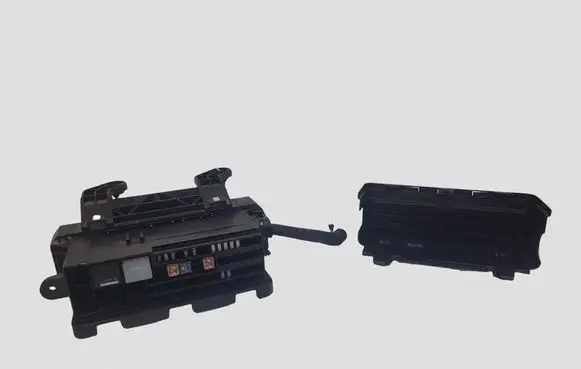Volvo V40 Fuse module 30659177 E00021587