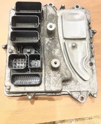 BMW 3 E90 E91 Engine control unit/module 7614754 030064315