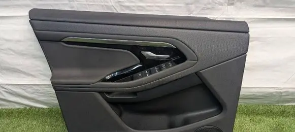 Land Rover Evoque II Coupe rear side trim panel 