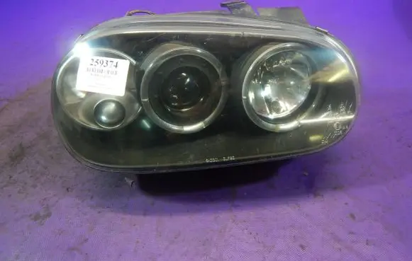 Volkswagen Golf IV Headlight/headlamp