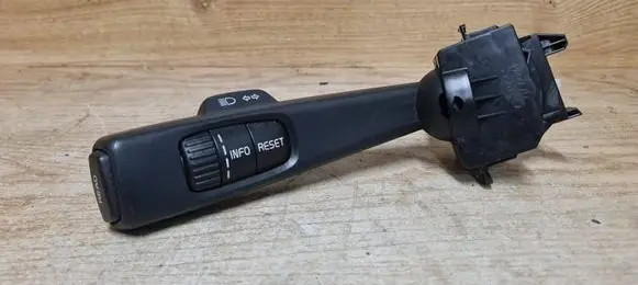 Volvo C30 Indicator stalk 17D770
