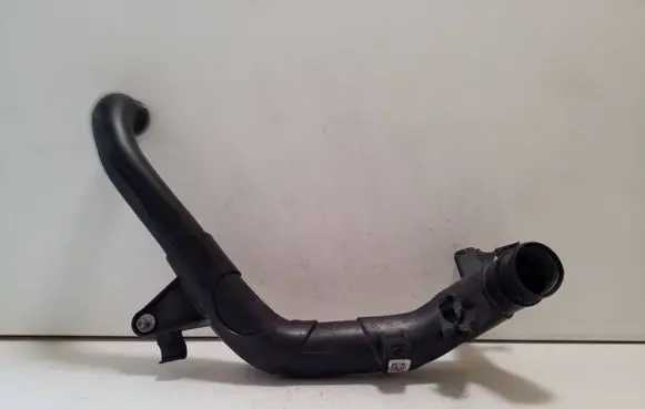 Audi TT TTS RS Mk3 8S Intercooler hose/pipe 5Q0145840B