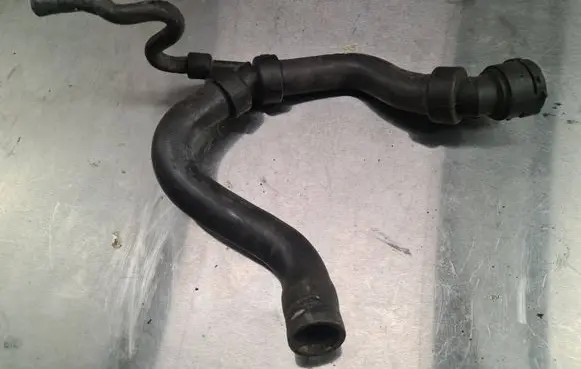 Audi A6 S6 C5 4B Engine coolant pipe/hose 4B0121101T 27112000