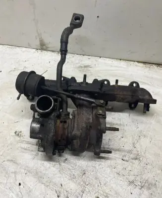 Volkswagen PASSAT B5 Turbo 028145702