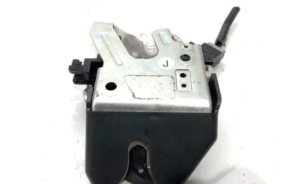 Honda Civic Tailgate exterior lock 