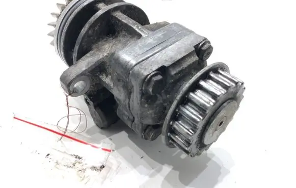 Volkswagen Transporter - Caravelle T5 Power steering pump 7H0422153A