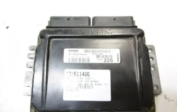 Volvo S40, V40 Engine control unit/module ECU P30614225