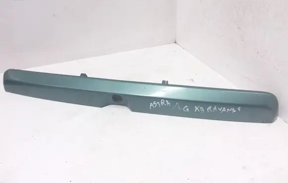 Opel Astra G Tailgate trim 90559239