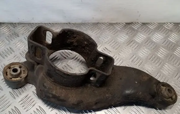 Jeep Cherokee III KJ Front differential bracket 18956B464