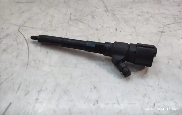 KIA Magentis Fuel injector 0445110258