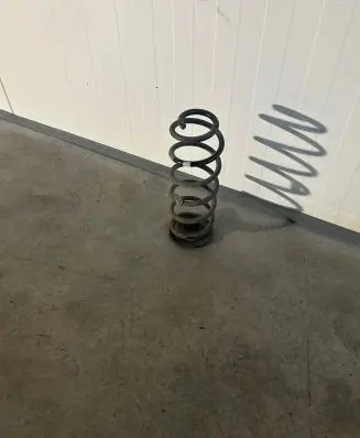 KIA Stonic Rear coil spring 55335H8FA0