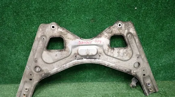 Maserati Ghibli Top upper radiator support slam panel AA10810