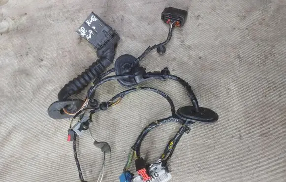 Ford Kuga I Front door wiring loom 8v4t14k138aac