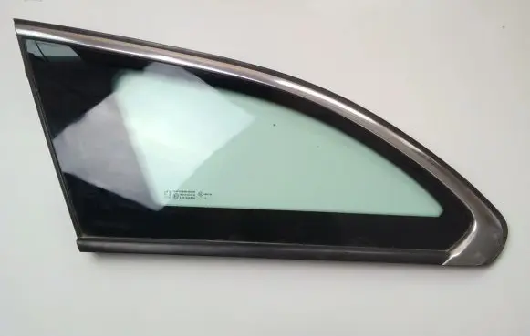 Peugeot 508 Rear side window 856812