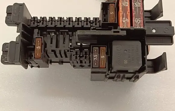 Mercedes-Benz C W205 Fuse box set A2059067200 1642025083 19261000002