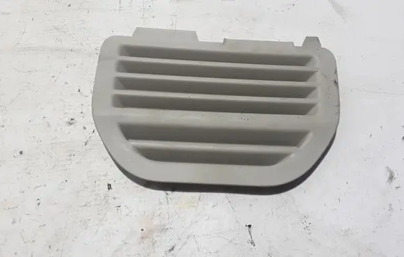 Chrysler Pacifica Tailgate/trunk side cover trim 5RJ35TRMAB