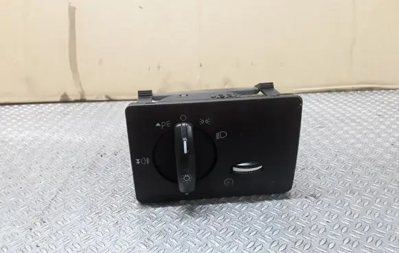 Ford Focus Light switch 7M5T13A024GA