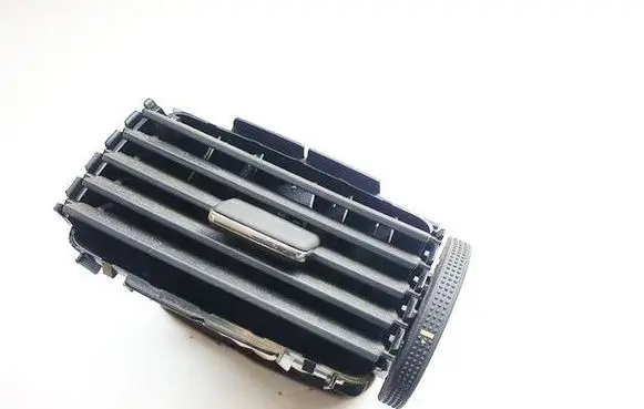 Toyota Avensis T250 Dashboard side air vent grill/cover trim 81365