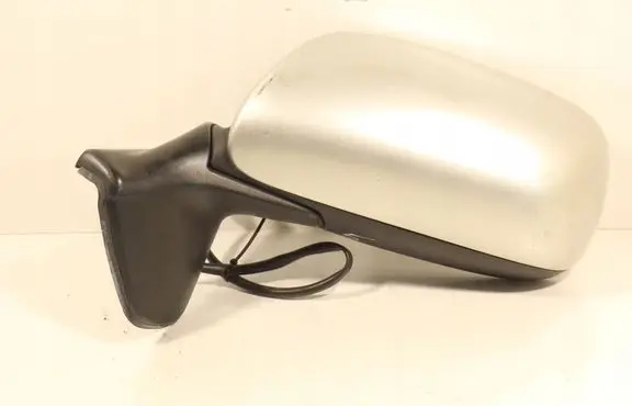 Toyota Auris 150 Front door electric wing mirror E8024112
