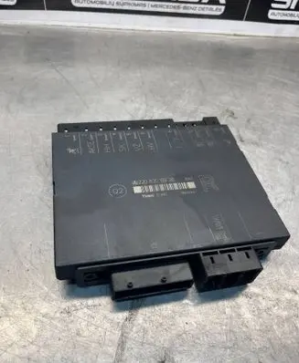 Mercedes-Benz S W220 Seat control module 2208206926