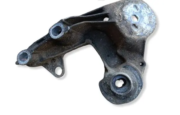 Audi A6 S6 C6 4F Engine mounting bracket 4F0199351AG