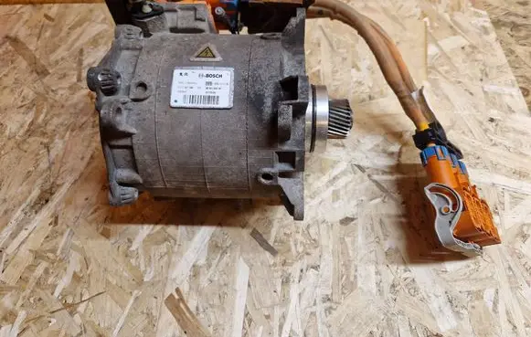 Citroen DS5 Electric car motor 9800189280 0437507008 20120404