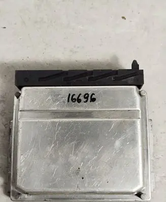 Volvo S60 Engine control unit/module 0281011441