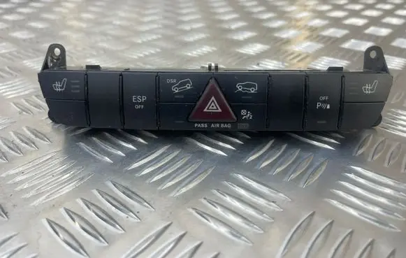 Mercedes-Benz ML W164 Hazard light switch A1648709910