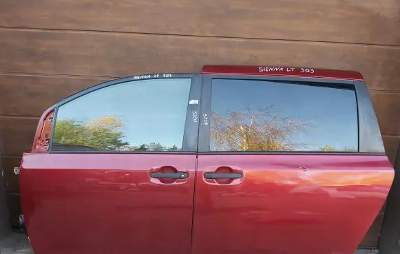 Toyota Sienna XL30 III Front door