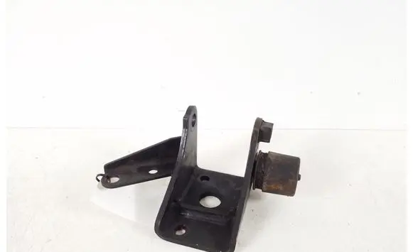 Toyota Avensis T250 Engine mounting bracket 12321-0G020