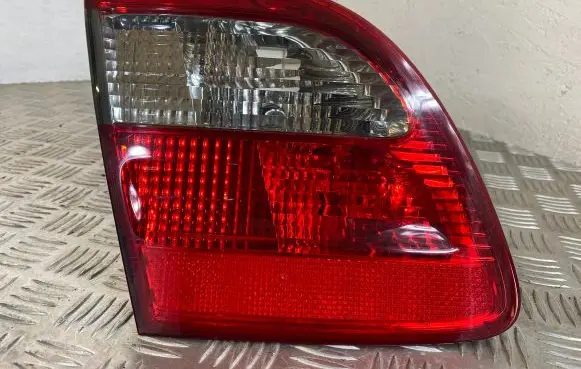 Mercedes-Benz E W211 Tailgate rear/tail lights A2118202964 379509 RWLS211