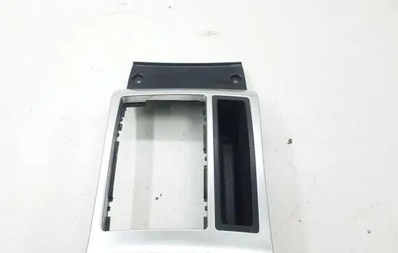 Chrysler 300 - 300C Gear shifter surround trim plastic 48876A