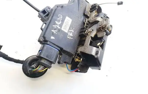 Skoda Octavia Mk2 (1Z) Front door lock 3d1837015