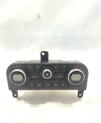 Nissan Qashqai Climate control unit A02000A7706001 C8422