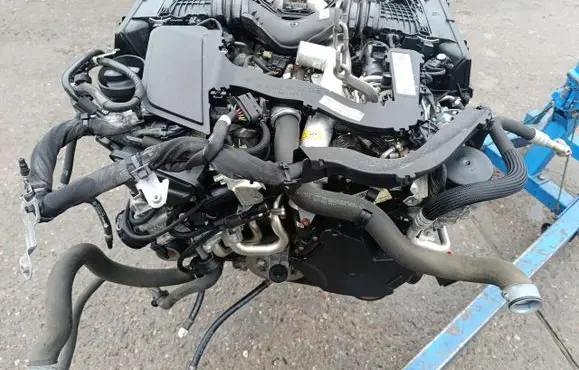 Mercedes-Benz E W212 Engine