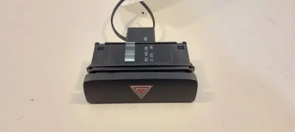 Volkswagen PASSAT B7 Hazard light switch 3AA9535091QB 3AA9535091