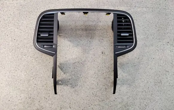 Renault Talisman Dash center air vent grill