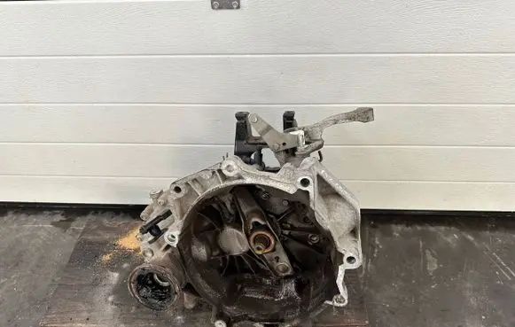 Volkswagen Cross Polo Manual 5 speed gearbox