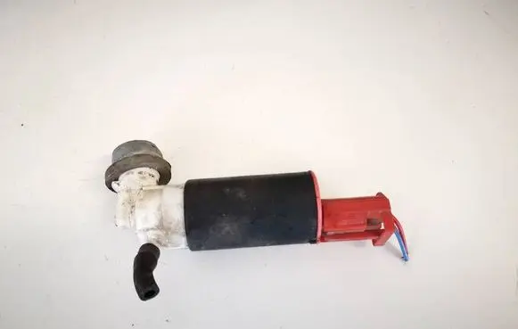 Toyota Corolla Verso AR10 Windscreen/windshield washer pump