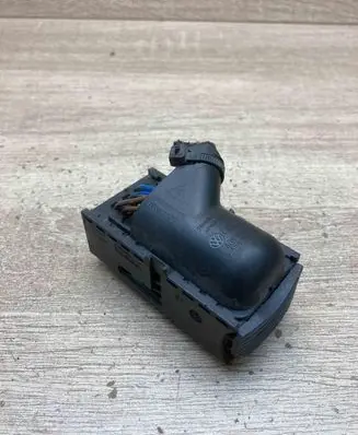 Volkswagen Touran II Plug wire 6R0906385 4E0906379