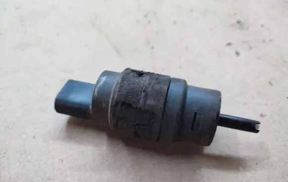 Audi A5 Sportback 8TA Windscreen/windshield washer pump 8K5955647