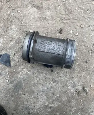 Audi A6 S6 C5 4B Mass air flow meter 059906461D