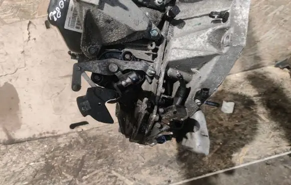 Nissan Note (E12) Manual 5 speed gearbox 8200973738 jr53623