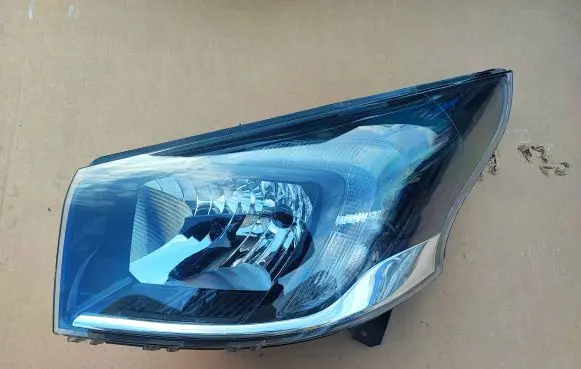 Opel Vivaro Headlight/headlamp 260607015R 01156515 93461914