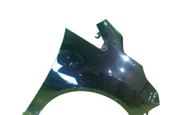 Ford B-MAX Fender PRZOD
