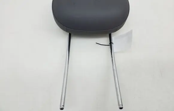Mercedes-Benz CLS C219 Front seat headrest A2199700350