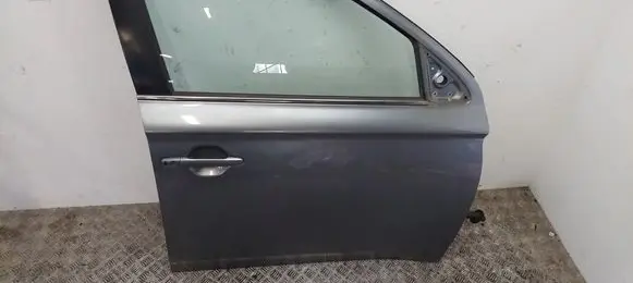 Mitsubishi Outlander Front door 