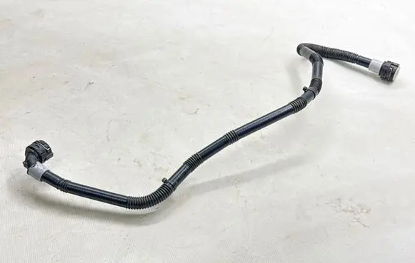 Tesla Model Y Juniper Electric car engine cooling hoses/pipes 165978200B